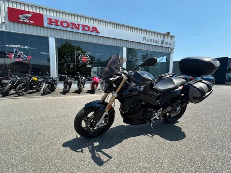 F 800 R