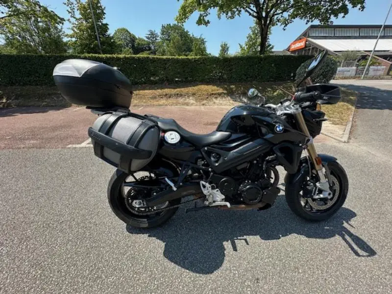 F 800 R