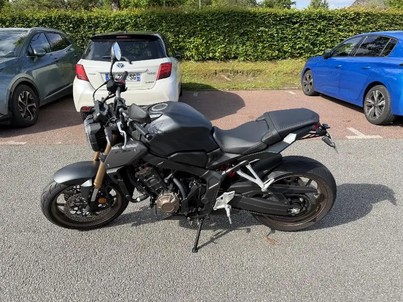CB 650 R