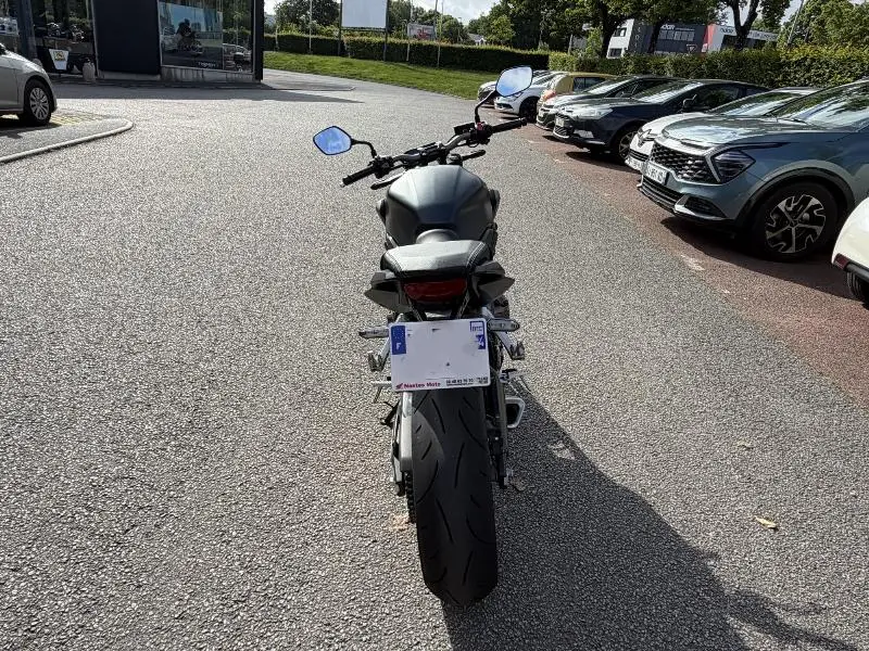 CB 650 R