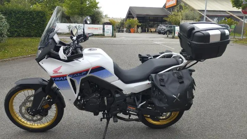 XL750 2023
