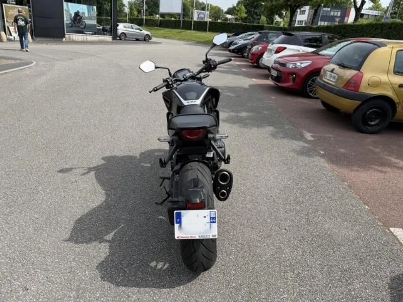 CB 1000 R