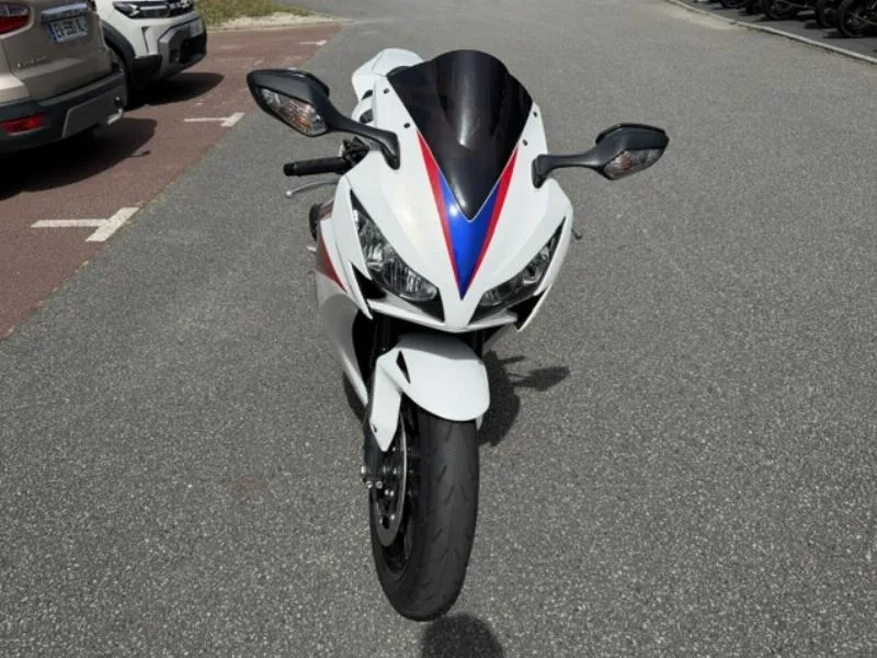 CBR 1000 R