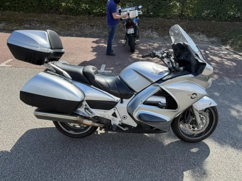 ST1300