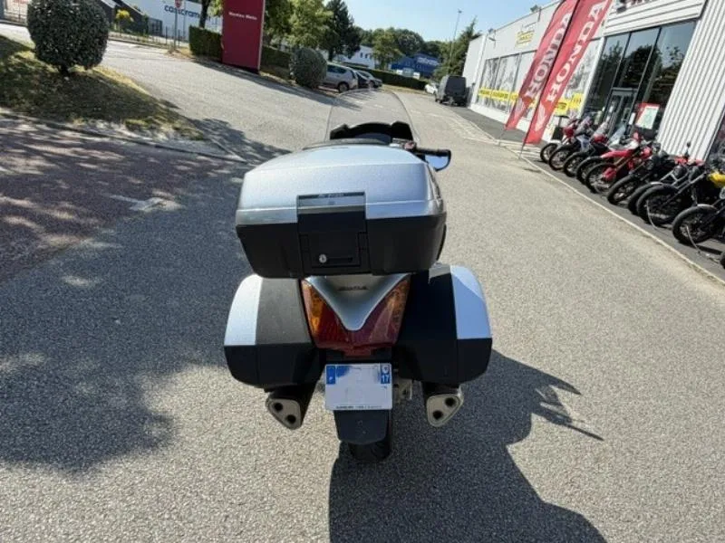 ST1300