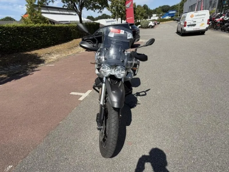 V85 TT 850