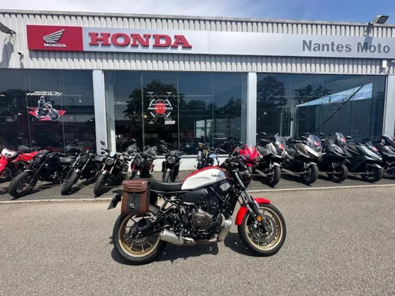 XSR 700 ABS