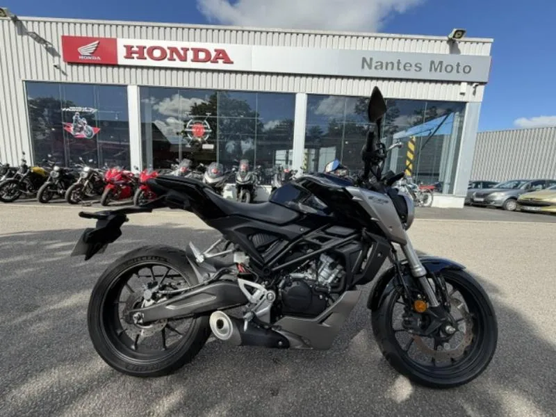 CB 125  R 2018