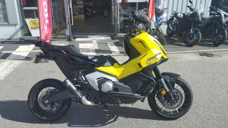 XADV 750