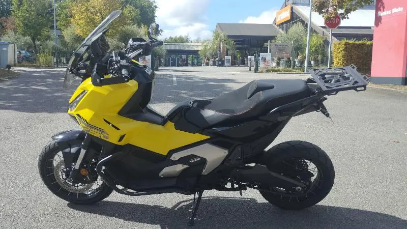 XADV 750
