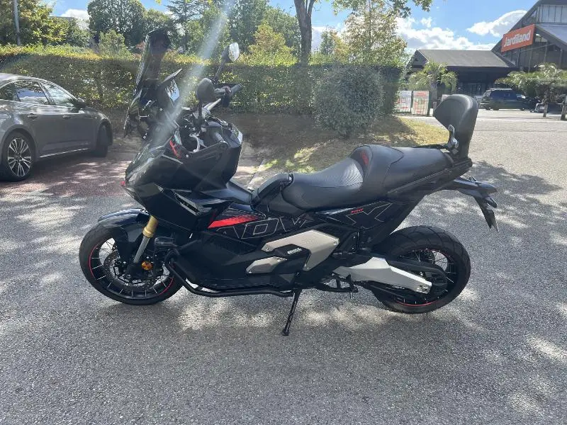 XADV 750 DCT
