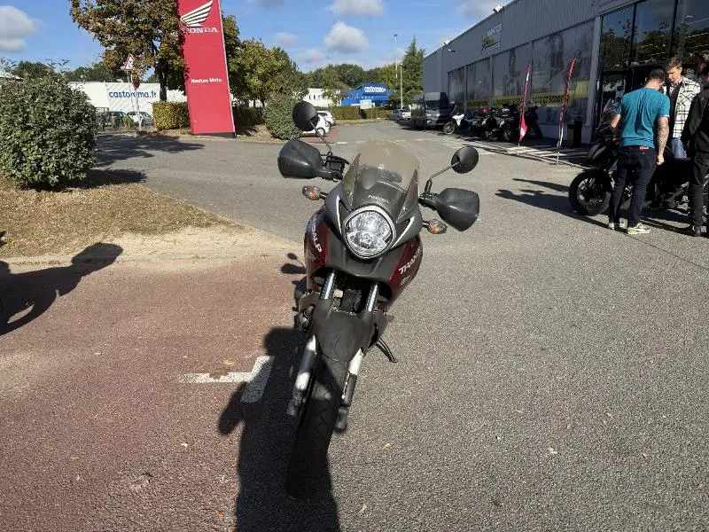 XL700VA