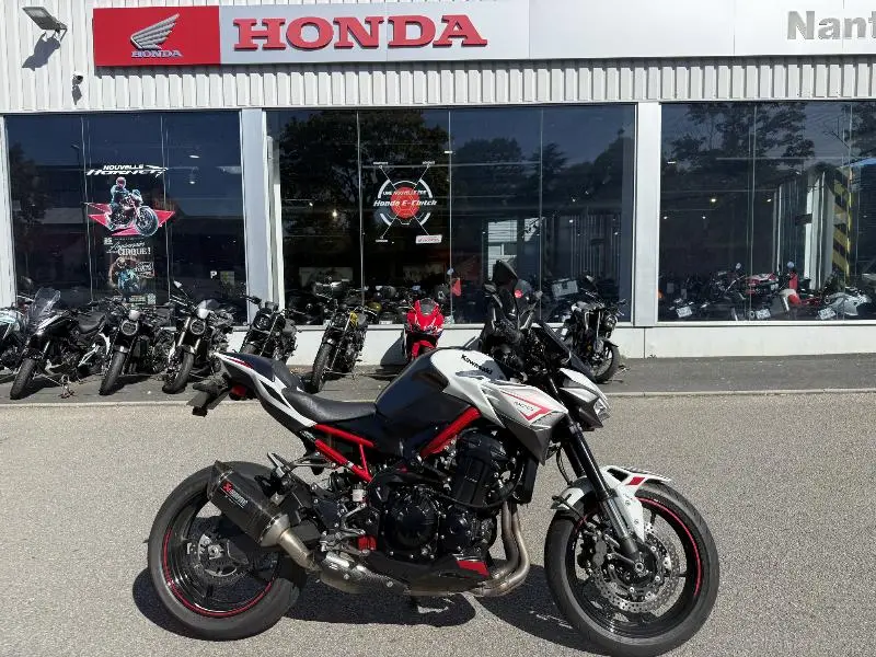 Z 900