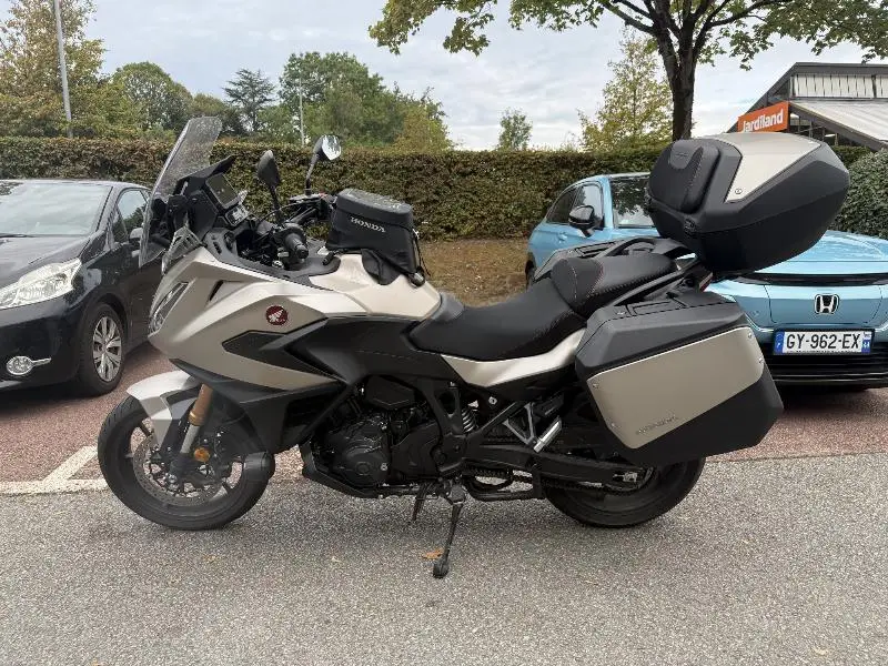 NT1100 DCT Suspension Pilotée