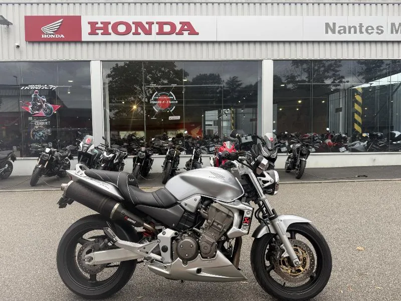 HORNET 900 2005