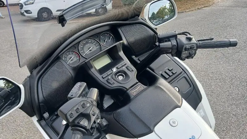 GL1800