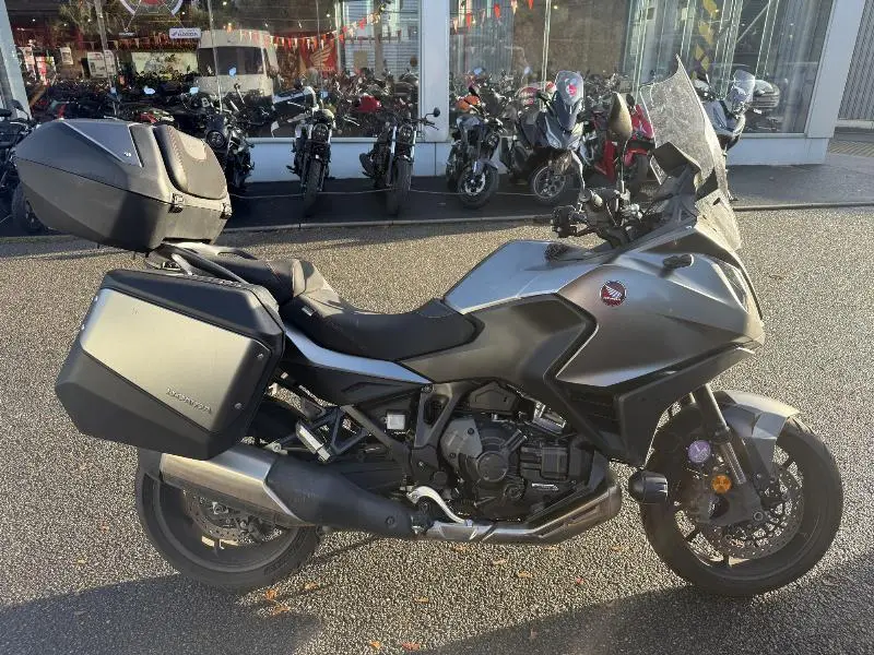 NT1100D