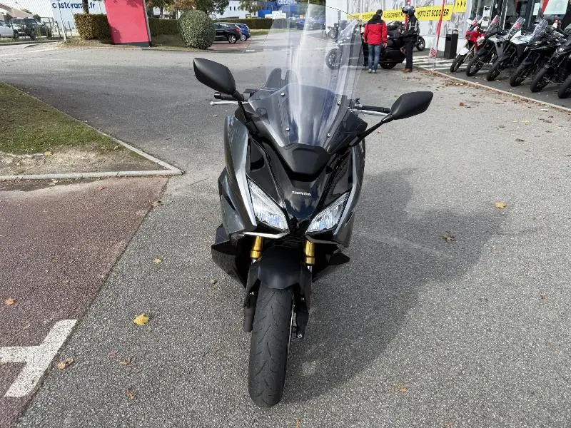 NSS FORZA 750