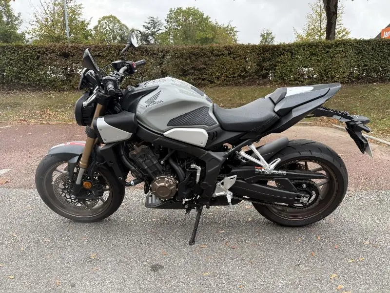 CB 650 R