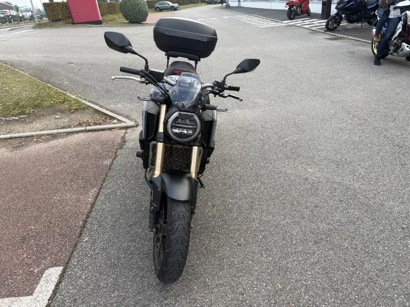 CB650R