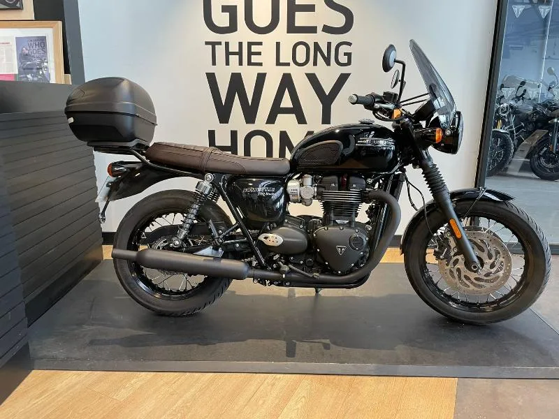 Bonneville T120 Black