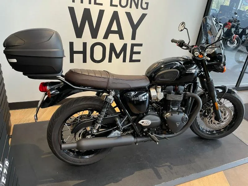 Bonneville T120 Black