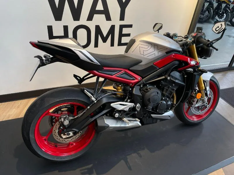STREET TRIPLE 765 RX