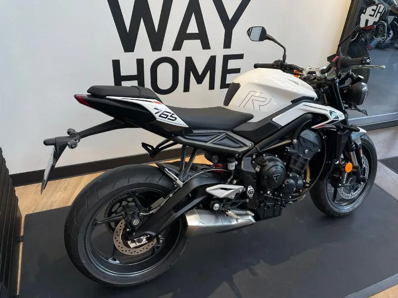 STREET TRIPLE 765 R A2