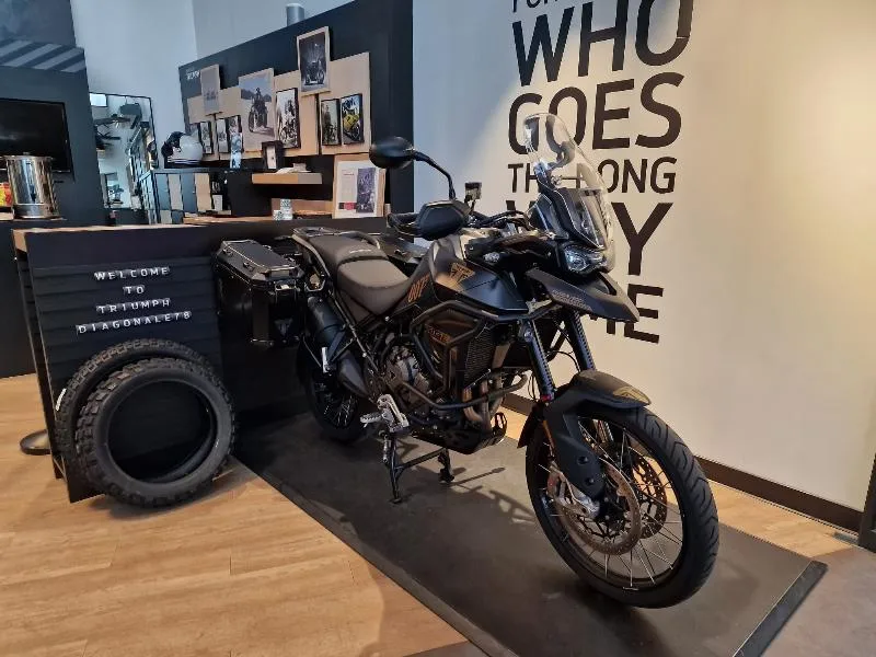 TIGER 900 Bond Edition