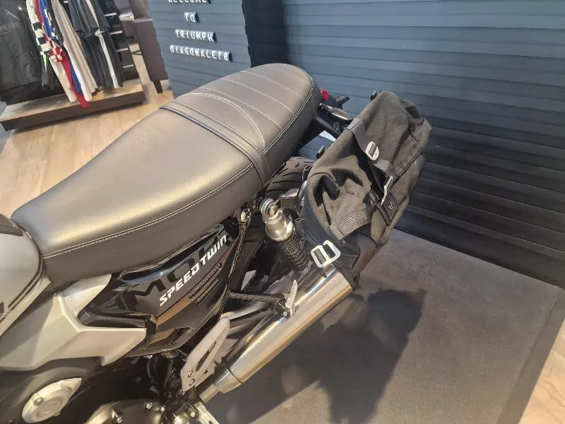 SPEED TWIN 1200