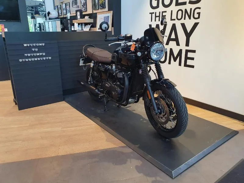 Bonneville T120 Black