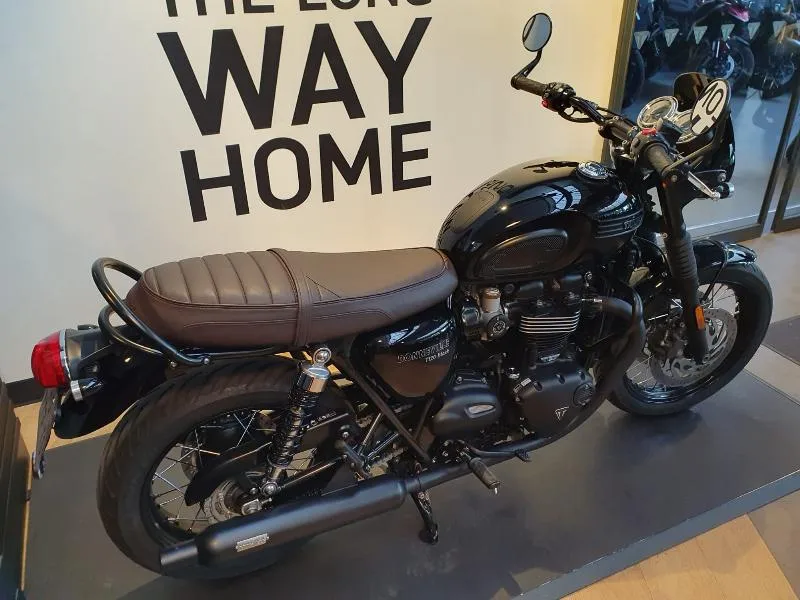 Bonneville T120 Black