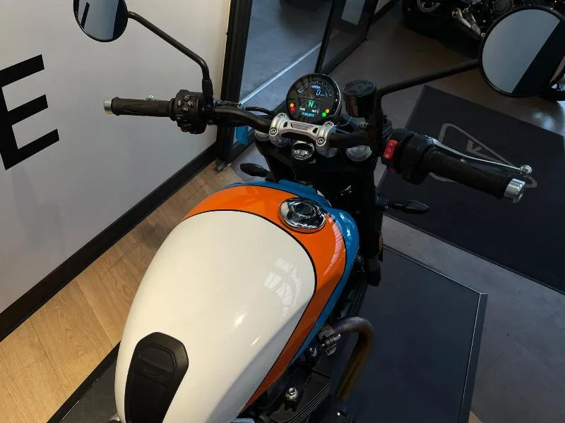 SPEED TWIN 900