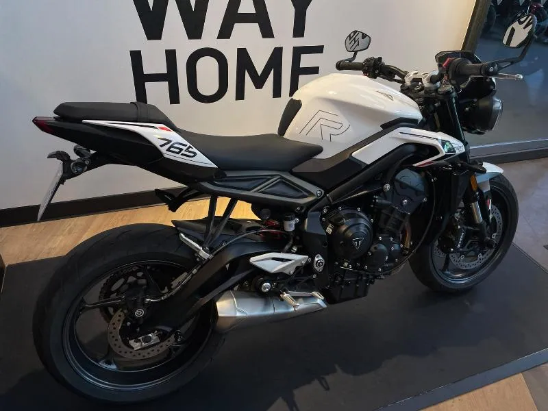 STREET TRIPLE 765 R A2