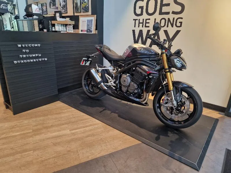 SPEED TRIPLE 1200 RS