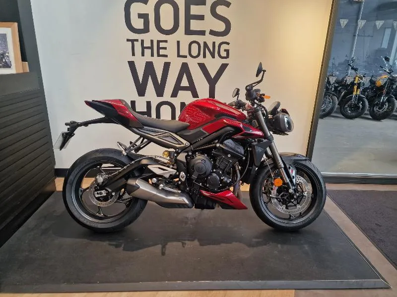 STREET TRIPLE 765 RS
