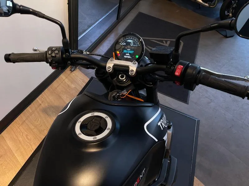 TRIDENT 660