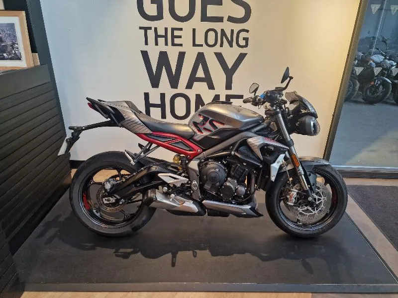 STREET TRIPLE 765 RS