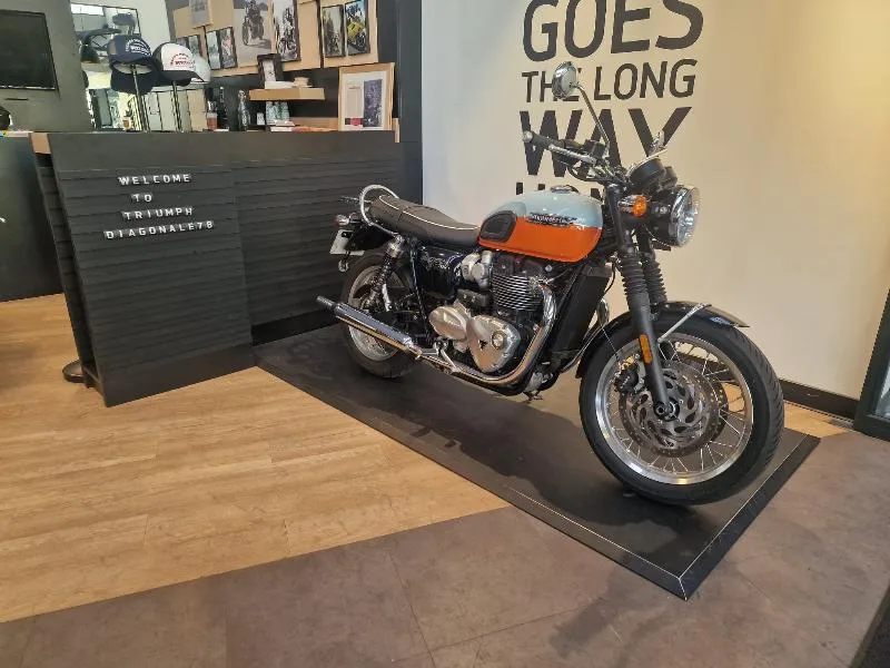 BONNEVILLE T120