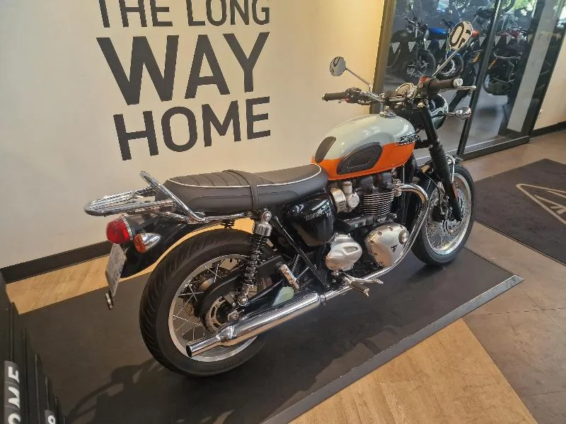 BONNEVILLE T120