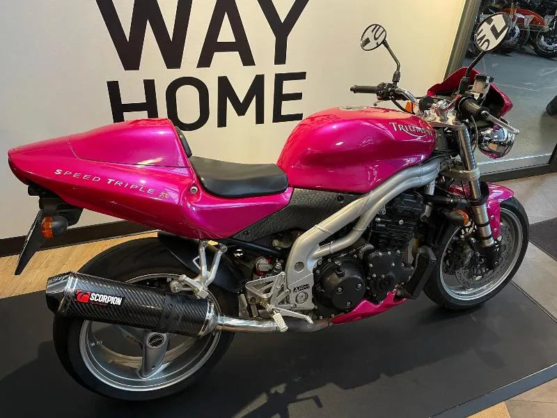 SPEED TRIPLE 955