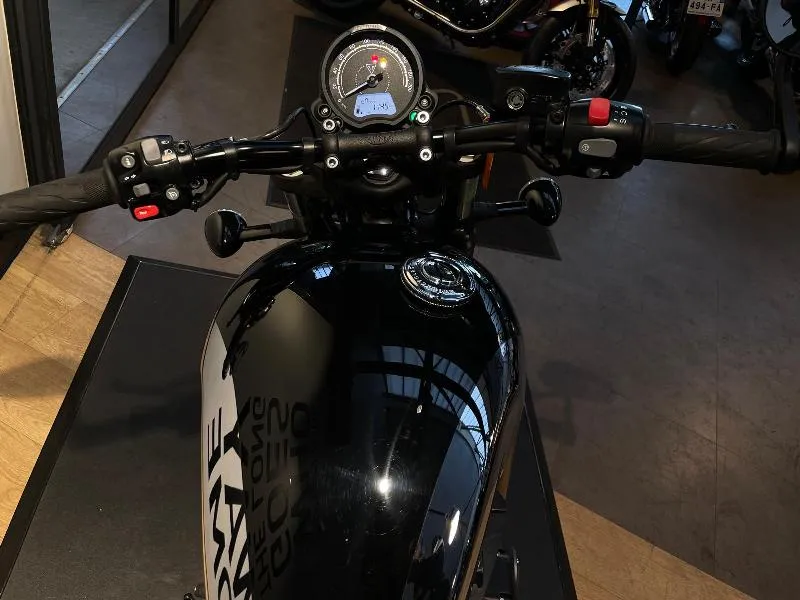 BONNEVILLE BOBBER
