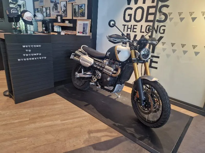 SCRAMBLER 1200 XE