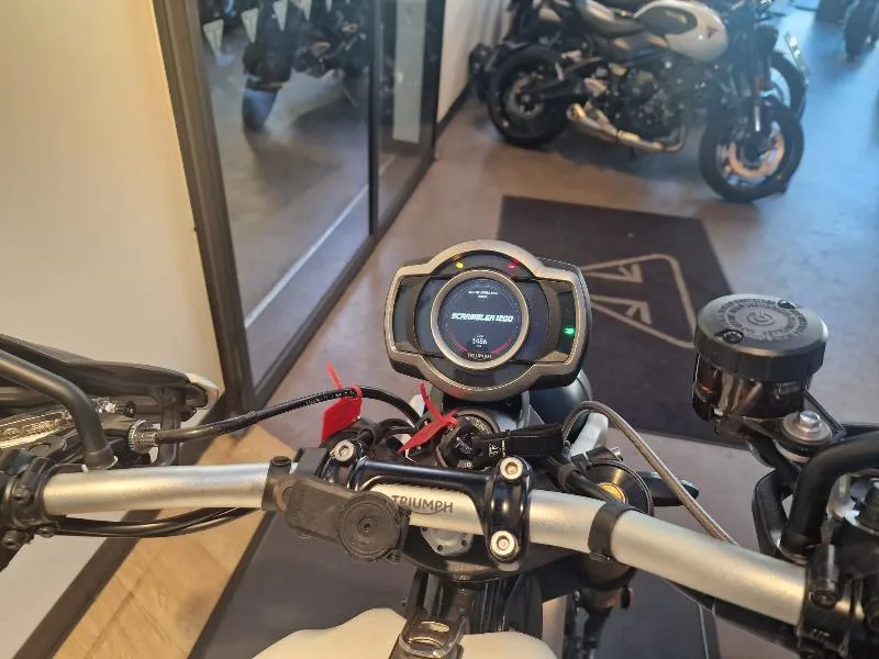 SCRAMBLER 1200 XE