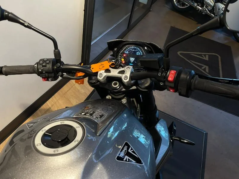 STREET TRIPLE 765 R