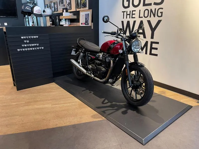 SPEED TWIN 900
