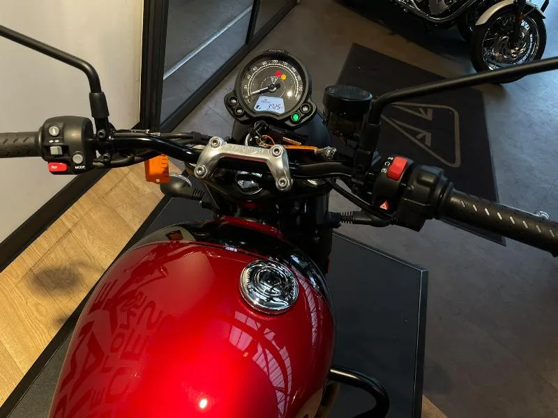SPEED TWIN 900