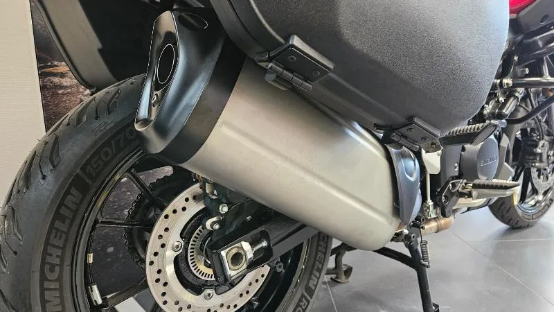 DL VSTROM 1000