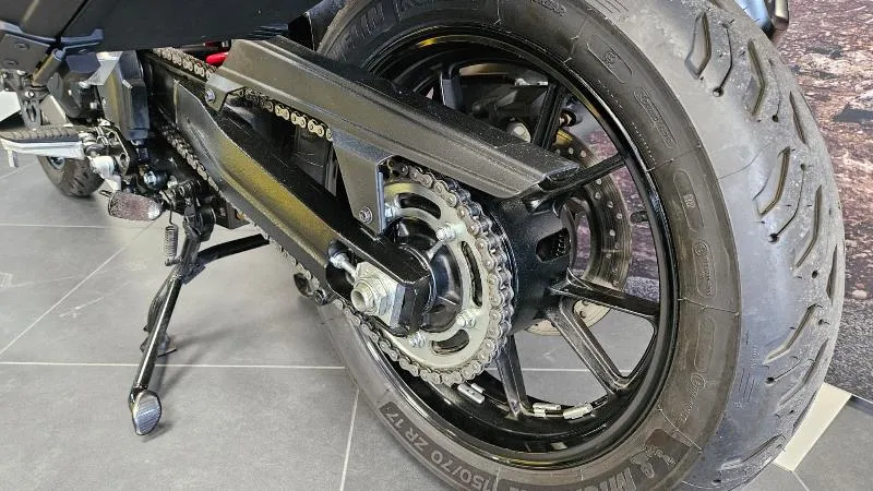 DL VSTROM 1000