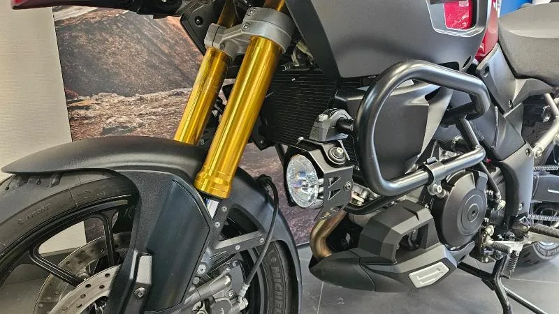 DL VSTROM 1000